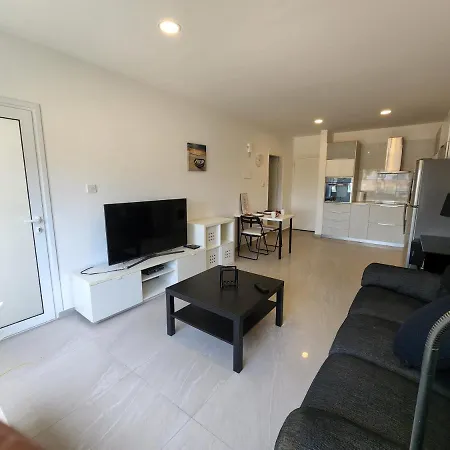 Merab Holidays Annita Court B14 Apartament Ajia Napa